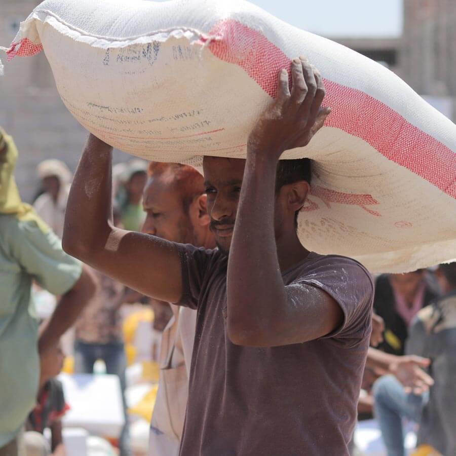 Help people in Yemen by sending food parcels