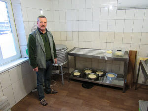 Cheesemaking business supports family in Ukraine