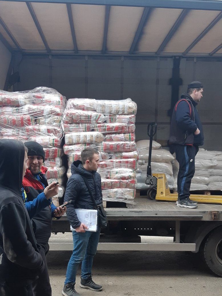 Food Shipment Ukraine e1647518399174
